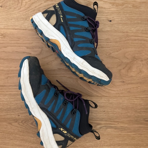 Aritzia Salomon Gor-Tex Xa pro 1 mid - Picture 5 of 6